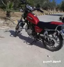 دراجة سوزوكي مستعملة للبيع 0798594824