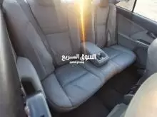 تويوتا كامري للبيع مضروبة على ضربتها