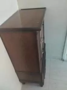 خزانة مستعملة للبيع