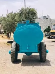 تنك ماء للبيع