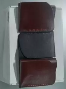 حافظة عصرية للبطاقات البنكية و الهوية جلد طبيعي