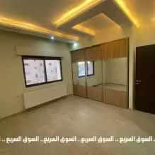 شقة جديدة للايجار في السلط