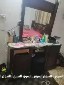 غرفة نوم مستعملة للبيع خشب لاتيه