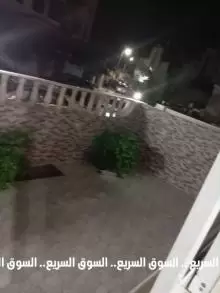 عماره كامله للبيع في السادسه