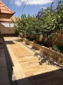 فيلا مستقلة فاخرة للبيع - طريق المطار / منطقة الطنيب