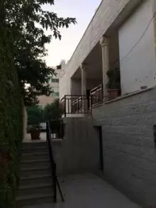 منزل مستقل للبيع في منطقة المقابلين