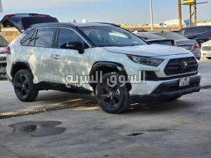 للبيع تويوتا راف فور RAV4 موديل 2021