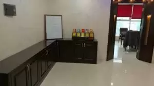 مكتب للبيع شارع المدينة المنورة الرئيسي  - Office for sale Madina main street