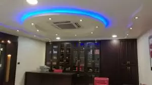 مكتب للبيع شارع المدينة المنورة الرئيسي  - Office for sale Madina main street
