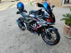 دراجه ياماها r3 m2023