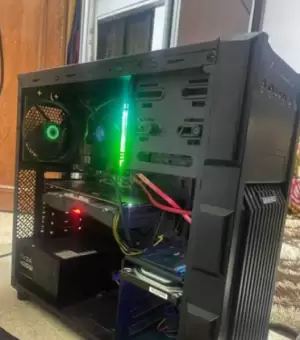 كمبيوتر جيمنج جيل تاسع مستعمل للبيع