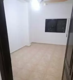 شقة للإيجار في الزرقاء الزواهرة