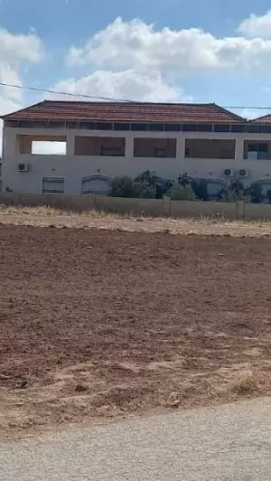 ارض للبيع من المالك في الطنيب العيادات