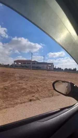 ارض للبيع من المالك في الطنيب العيادات