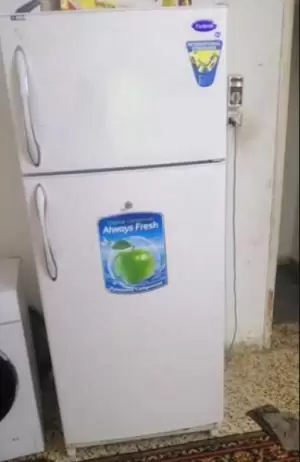 ثلاجة مستعملة للبيع نوع فيديرال