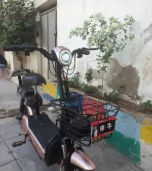 دراجة كهربائية للبيع