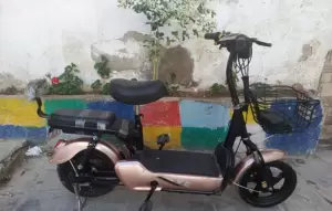 دراجة كهربائية للبيع