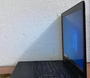 لاب توب ديل للبيع . Dell latitude