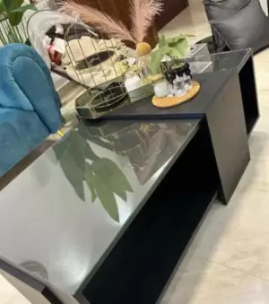 طقم كنب ١١ مقعد مستعمل للبيع و كورنر ٩ مقاعد للبيع