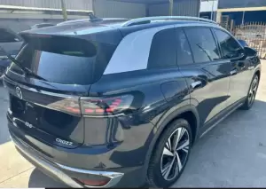 للبيع فلوكس فاجن Volkswagen ID6 موديل 2022
