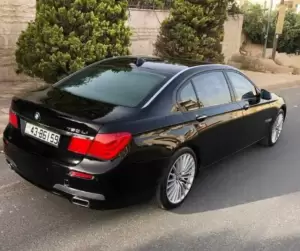 بي ام دبليو 750Li موديل 2009