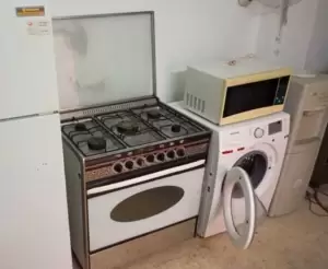 كهربائيات مستعملة للبيع