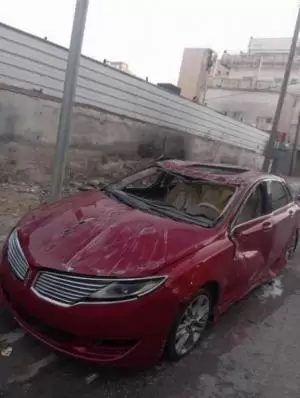 سيارة مضروبة للبيع على ضربتها