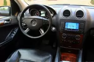 للبيع مرسيدس ML500 Mercedes 2006
