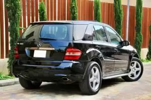 للبيع مرسيدس ML500 Mercedes 2006