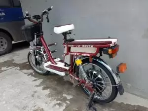 دراجة كهربائية للبيع