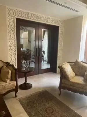 فيلا للبيع مستقلة ضمن كمباوند     Villa for sale standalone within compound