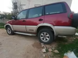 نيسان جيب للبيع موديل 2000