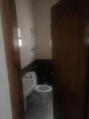 شقه للايجار / السلط قرب اسكان المهندسين