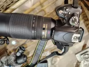 كاميرا nikon 5100d بحالة الوكاله للبيع بسعر مغري جدا
