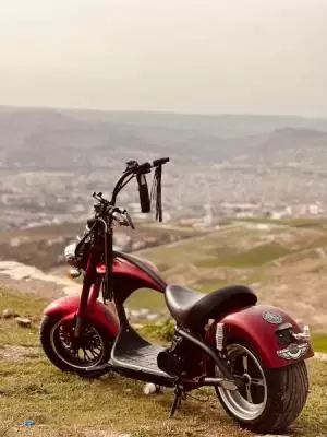 دراجة كهربائية بطول مترين