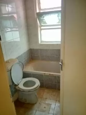 شقه للبيع طابق ثالث في حي نزال