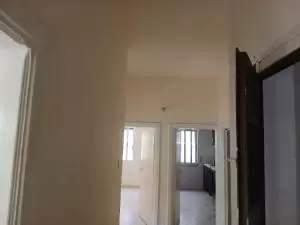 شقه للبيع في الذراع الغربي