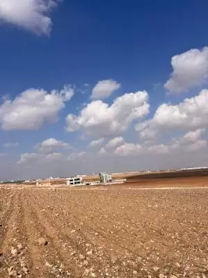 أرض للبيع في القسطل حوض حجرة الفرس