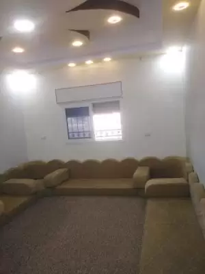 بيت للبيع