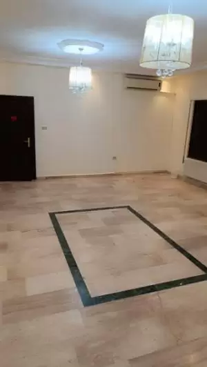 شقة للبيع في منطقة تلاع العلي
