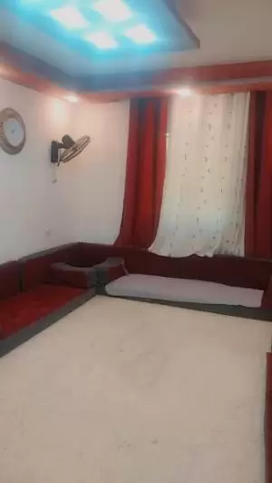 شقه طابق اول للبيع في الذراع الغربي