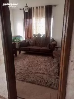 شقه طابق ثالث للبيع في الذراع الغربي