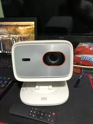 بروجيكترlenovo