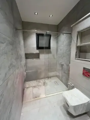 #تقدم_شركة_سهم_للاعمال_الزجاجبة #زجاج #سكريت_ متخصصون  بجميع أعمال ستائلس و زجاج 10 ملم سيكوريت