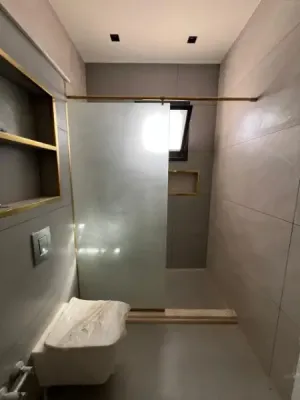 #تقدم_شركة_سهم_للاعمال_الزجاجبة #زجاج #سكريت_ متخصصون  بجميع أعمال ستائلس و زجاج 10 ملم سيكوريت