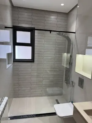 #تقدم_شركة_سهم_للاعمال_الزجاجبة #زجاج #سكريت_ متخصصون  بجميع أعمال ستائلس و زجاج 10 ملم سيكوريت