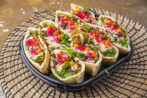 شيف تحضير متخصص في الاكلات الشعبيه خبره 15 سنه حمص وفول وفلافل وساندويتشات