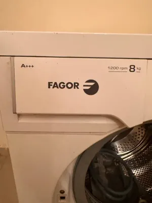 غسالة اتوماتيك فاجور الاسبانية