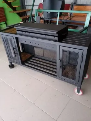 مؤسسه المحترفين جميع انواع شويه وببريكو وصعوبات حطب وجميع انواع الحداده وتشكيل معادن وصيانة عامه تواصل واتساب 0791771420