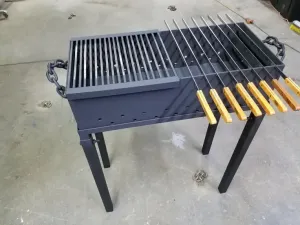 مؤسسه المحترفين جميع انواع شويه وببريكو وصعوبات حطب وجميع انواع الحداده وتشكيل معادن وصيانة عامه تواصل واتساب 0791771420